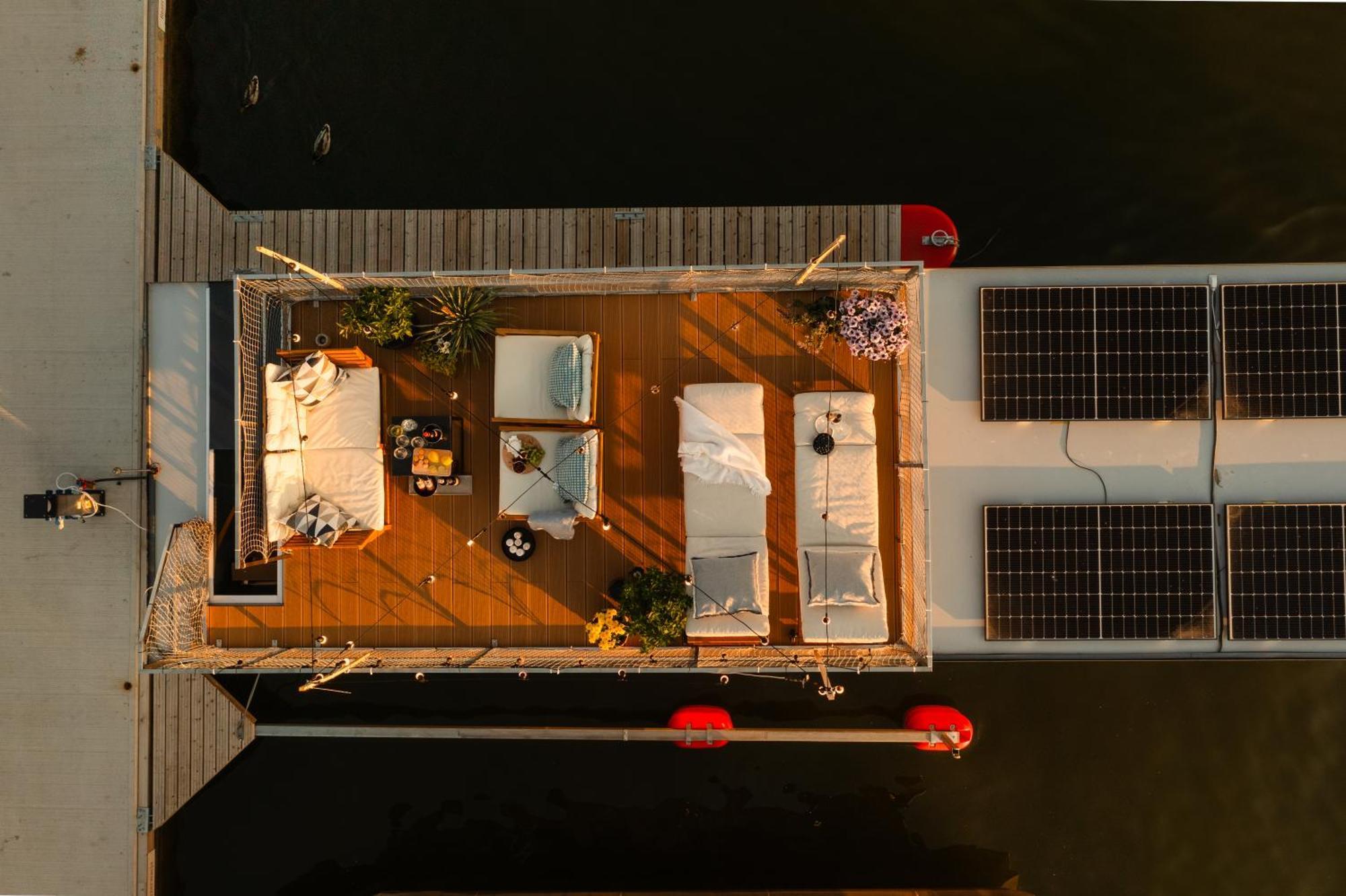 Domek Na Wodzie - Houseboat -Sauna, Taras Na Dachu, Dwie Sypialnie Mikołajki Zewnętrze zdjęcie