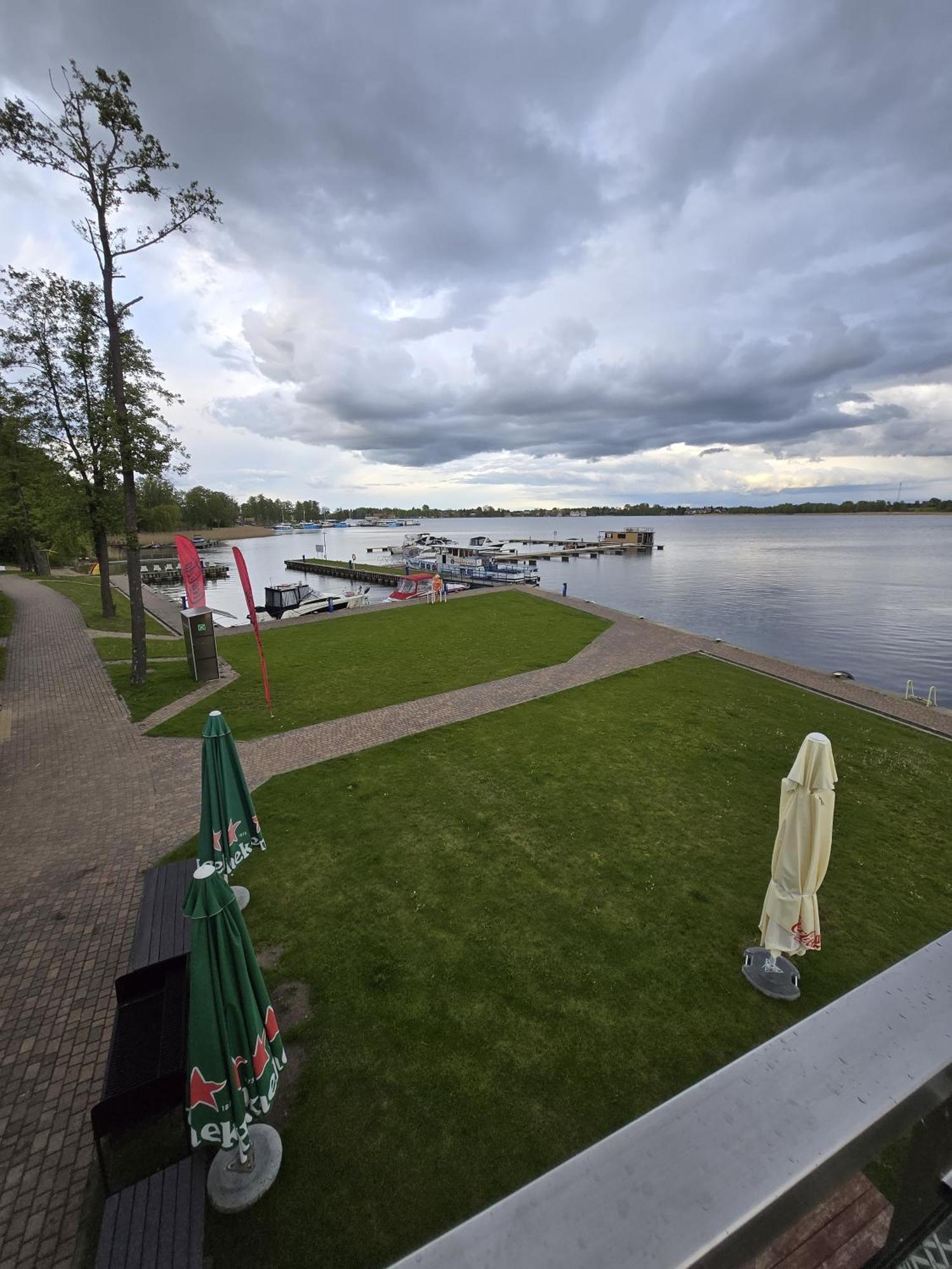 Domek Na Wodzie - Houseboat -Sauna, Taras Na Dachu, Dwie Sypialnie Mikołajki Zewnętrze zdjęcie