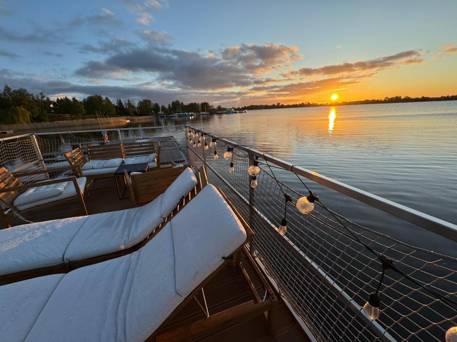 Domek Na Wodzie - Houseboat -Sauna, Taras Na Dachu, Dwie Sypialnie Mikołajki Zewnętrze zdjęcie