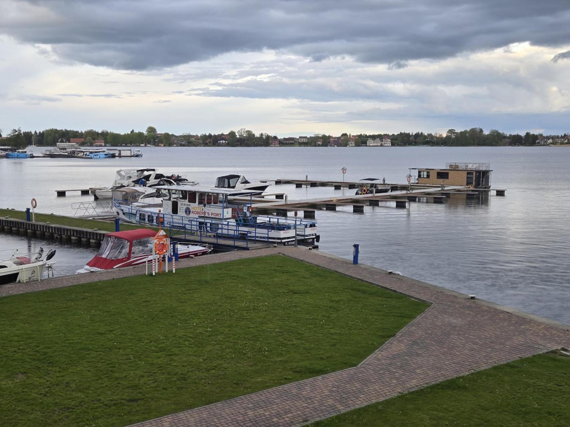Domek Na Wodzie - Houseboat -Sauna, Taras Na Dachu, Dwie Sypialnie Mikołajki Zewnętrze zdjęcie