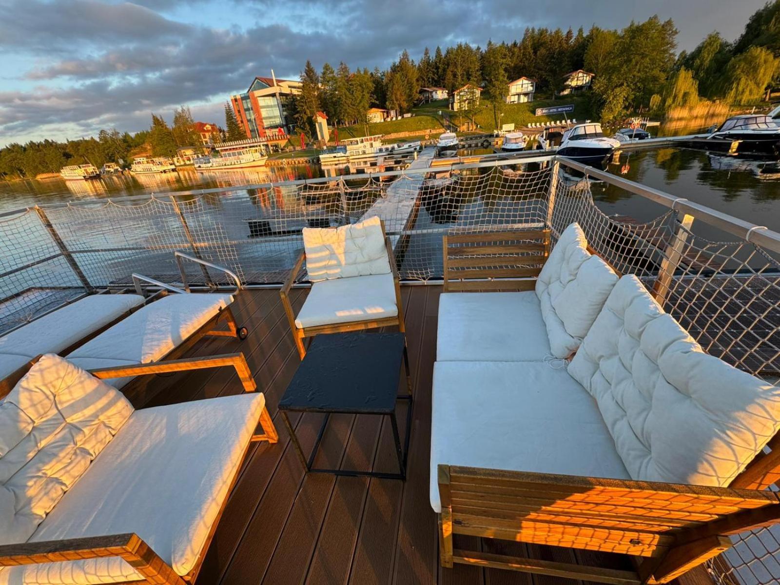 Domek Na Wodzie - Houseboat -Sauna, Taras Na Dachu, Dwie Sypialnie Mikołajki Zewnętrze zdjęcie
